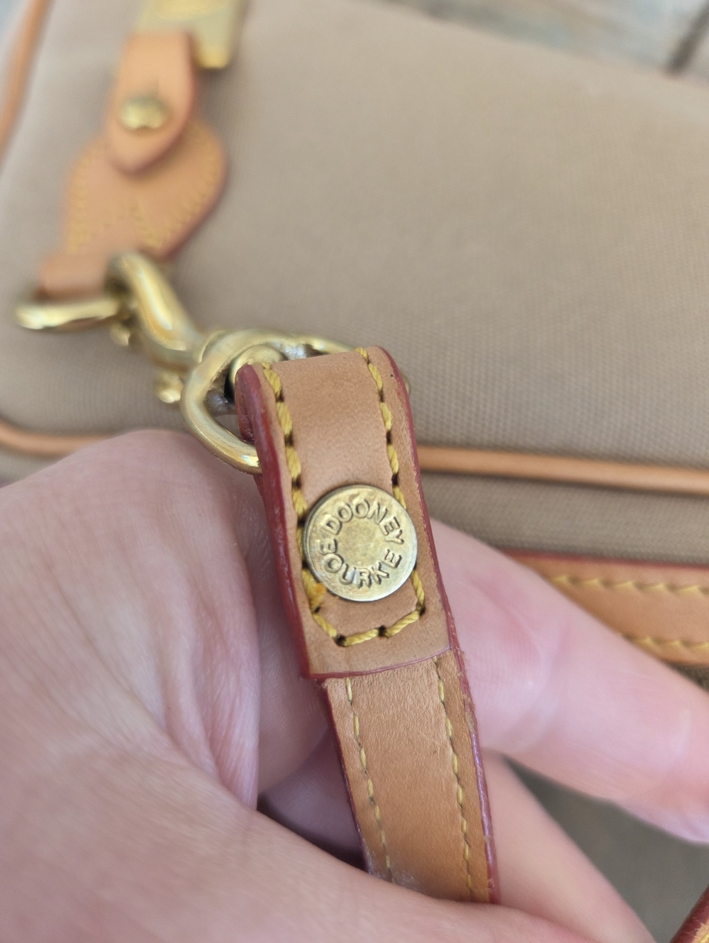 Dooney & Bourke Crossbody. - Picture 11 of 15